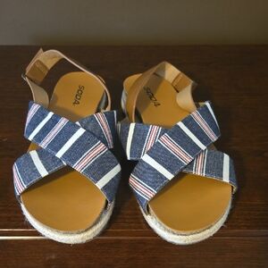 Soda Navy White Red Striped Crisscross Slingback Sandals Size 9